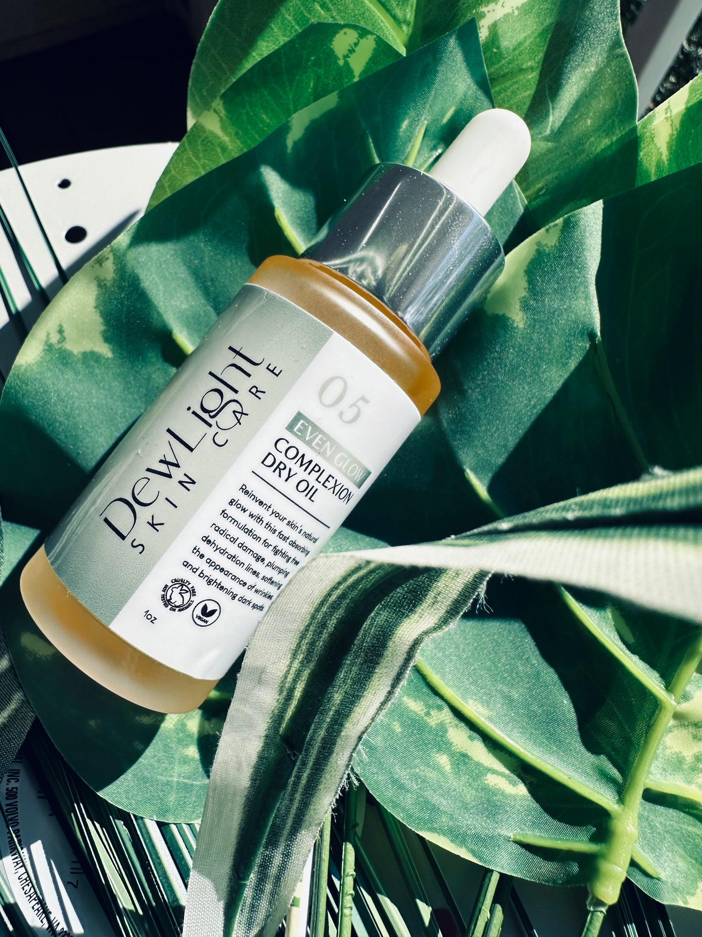 Even Glow Complexion Dry Oil